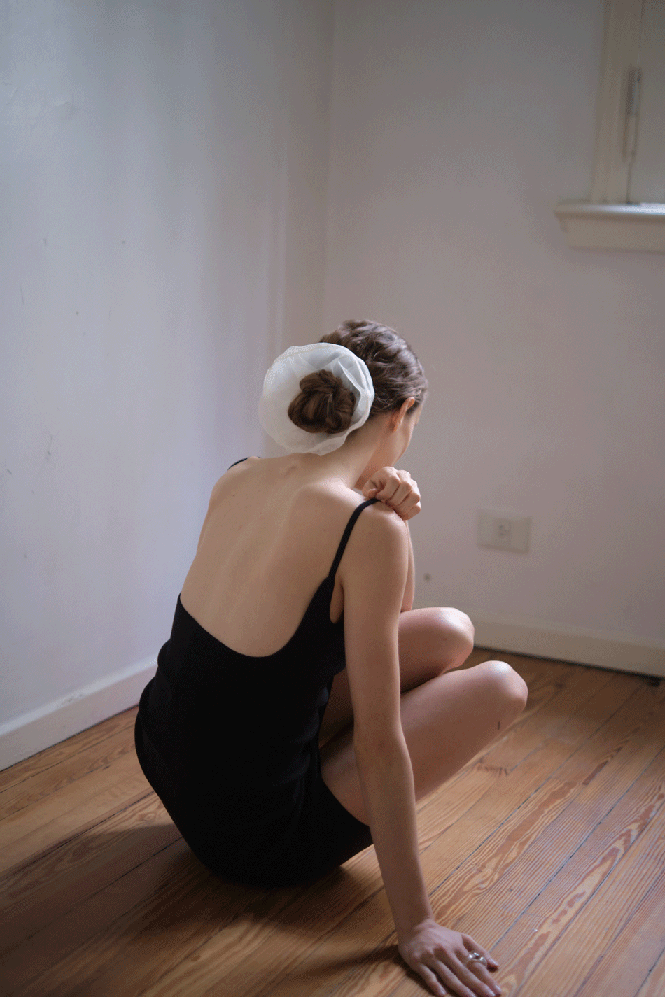 Load image into Gallery viewer, Knit Mini Dress - Black