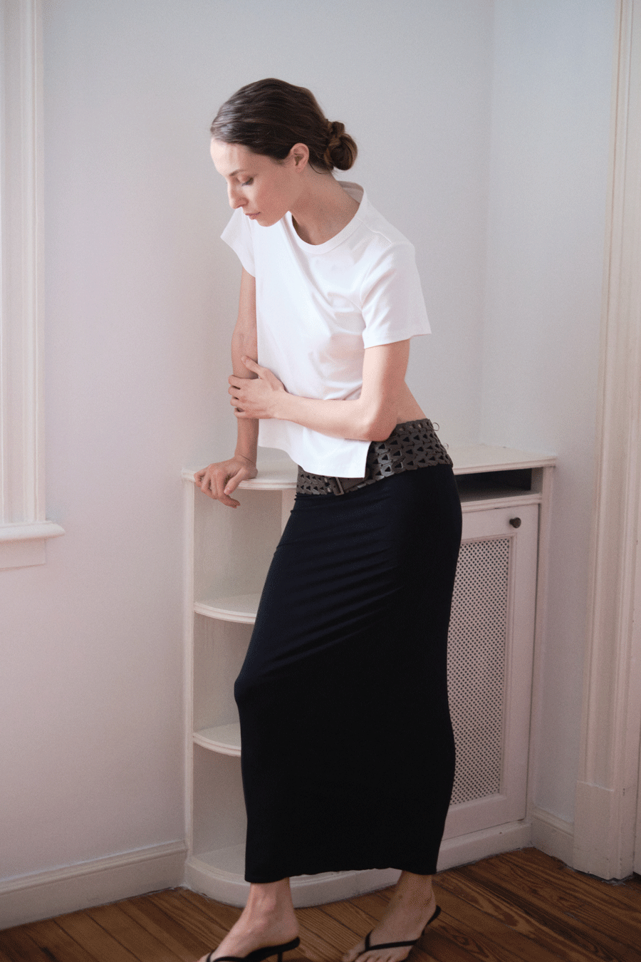 Load image into Gallery viewer, Midi Skirt - Black