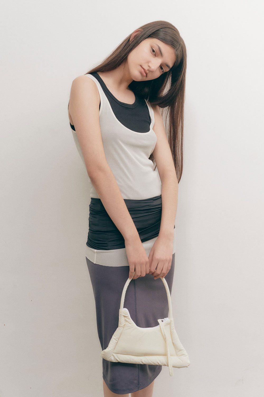 Load image into Gallery viewer, TRAPECIO FLAT BAG - OFF WHITE