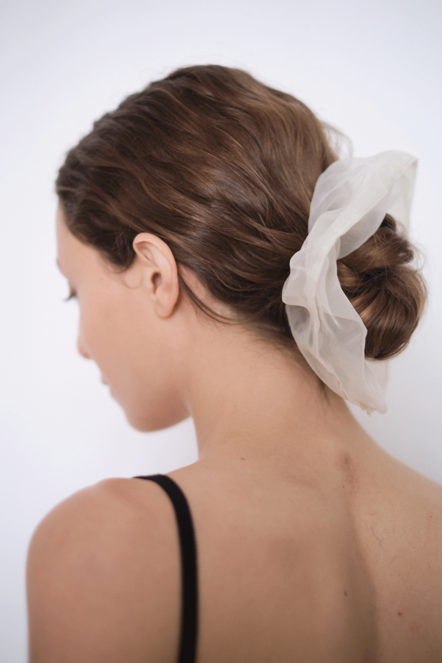 Load image into Gallery viewer, Scrunchie - Organza
