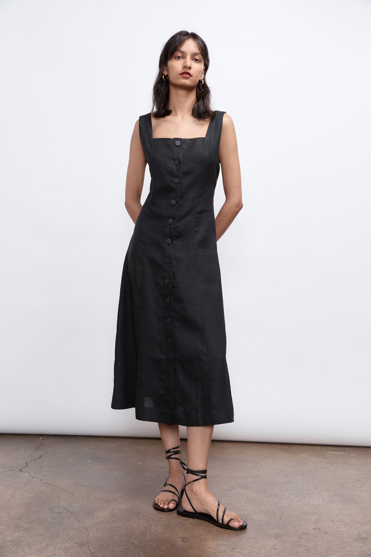 Load image into Gallery viewer, Aloe Dress - Black
