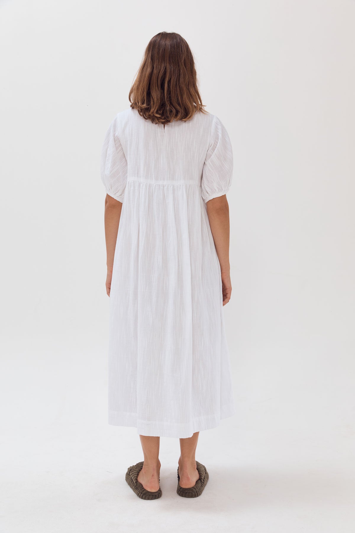 Load image into Gallery viewer, Agua Dress - White
